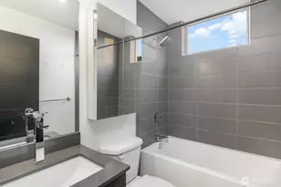 206 22nd Ave, Seattle, WA 98122 - Photo 10