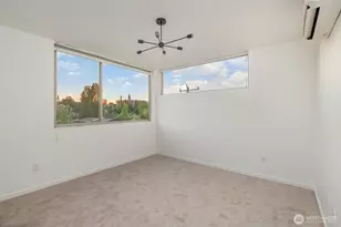 206 22nd Ave, Seattle, WA 98122 - Photo 12