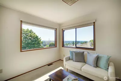 8211 128th Avenue SE, Newcastle, WA 98056 - Photo 20