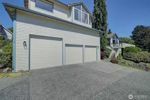 8211 128th Ave SE, Newcastle, WA 98056 - Photo 32