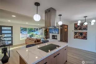 7716 S Mission Dr, Seattle, WA 98178 - Photo 10