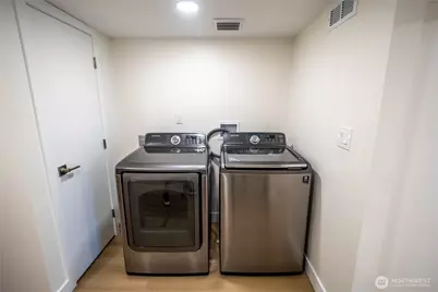 7716 S Mission Drive, Seattle, WA 98178 - Photo 30