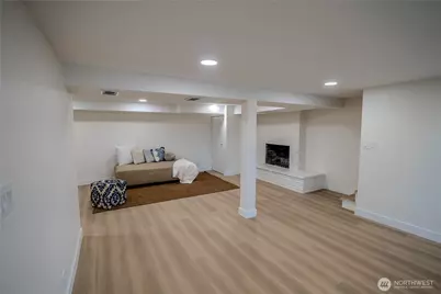 7716 S Mission Drive, Seattle, WA 98178 - Photo 24