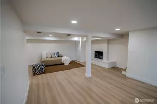 7716 S Mission Dr, Seattle, WA 98178 - Photo 24