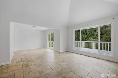829 191st Street SW, Lynnwood, WA 98036 - Photo 10