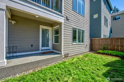 19724 Meridian Place W, Bothell, WA 98012 - Photo 2