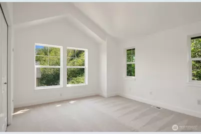 2755 SW Sylvan Heights Drive, Seattle, WA 98106 - Photo 14