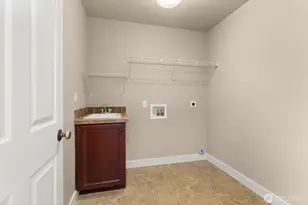 7746 Keystone Ave NE, Lacey, WA 98516 - Photo 30
