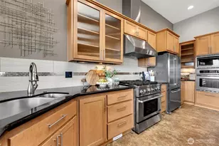 2509 39th St, Washougal, WA 98671 - Photo 14