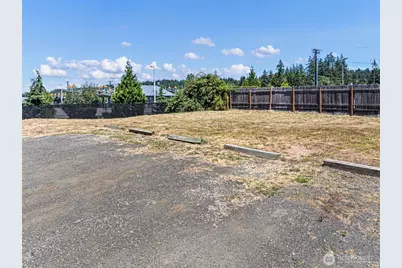 1042 Hanford Avenue, Bremerton, WA 98310 - Photo 4