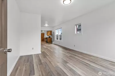 2307 Rockefeller Avenue, Everett, WA 98201 - Photo 2