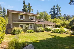 5356 Ruby Pl NE, Bainbridge Island, WA 98110 - Photo 1
