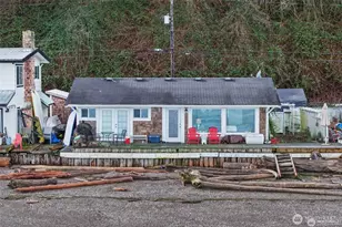 3151 Shoreline Dr, Camano Island, WA 98282 - Photo 22