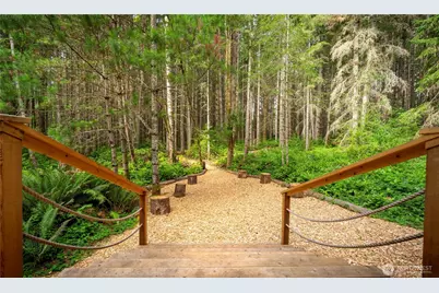 19680 Noll Road, Poulsbo, WA 98370 - Photo 18