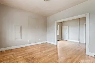 2371 S Yakima Ave, Tacoma, WA 98405 - Photo 2