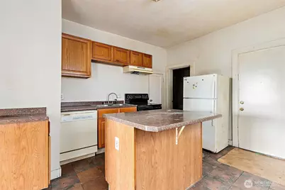 2371 S Yakima Avenue, Tacoma, WA 98405 - Photo 6