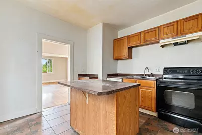 2371 S Yakima Avenue, Tacoma, WA 98405 - Photo 8
