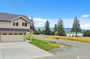 19 B Anchor Way Loop, Cathlamet, WA 98612 - Photo 2