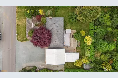 305 W Bennett Street, Sedro Woolley, WA 98284 - Photo 2