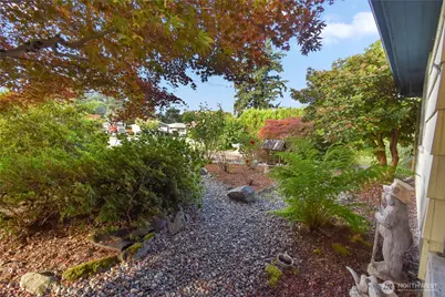 305 W Bennett Street, Sedro Woolley, WA 98284 - Photo 16