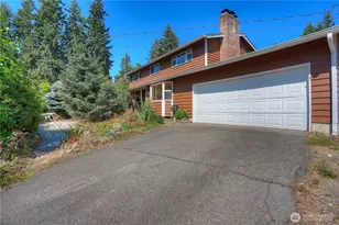 10907 E 151st St, Puyallup, WA 98374 - Photo 2