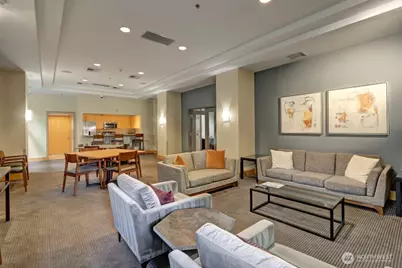 1100 106th Avenue NE #801, Bellevue, WA 98004 - Photo 22