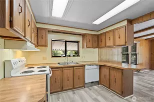 2514 State Route 702 E, Roy, WA 98580 - Photo 10