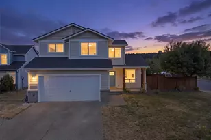 402 Orting Ave NW, Orting, WA 98360 - Photo 1