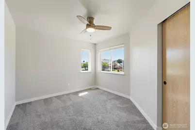 402 Orting Avenue NW, Orting, WA 98360 - Photo 18
