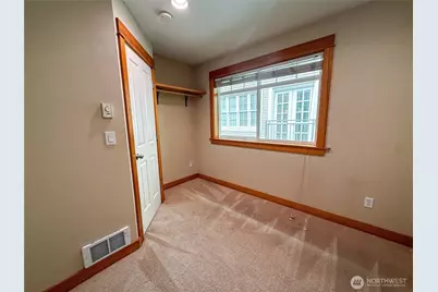 2325 Franklin Avenue E #A, Seattle, WA 98102 - Photo 12