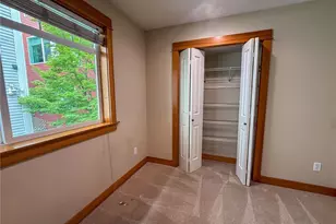 2325 Franklin Ave E, Seattle, WA 98102 - Photo 10
