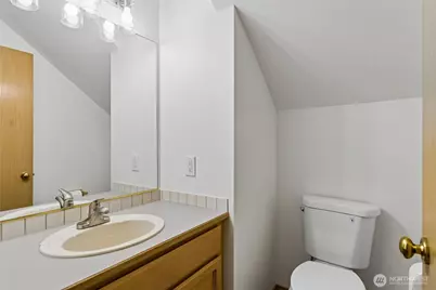 19715 Bing Road #A, Lynnwood, WA 98036 - Photo 16