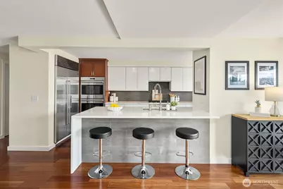 2040 Waverly Place N #302, Seattle, WA 98109 - Photo 16