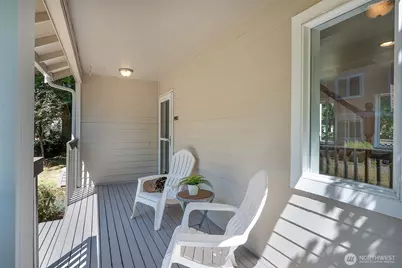 1605 N 183rd Street #1, Shoreline, WA 98133 - Photo 2