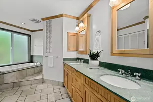 24417 SE 46th St, Sammamish, WA 98029 - Photo 20