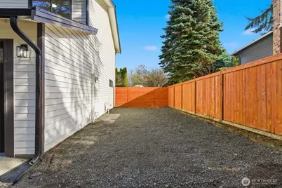 9110 122nd Place SE, Newcastle, WA 98056 - Photo 34