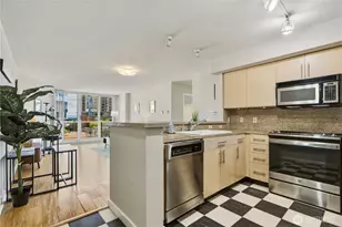 1100 106th Ave NE, Bellevue, WA 98004 - Photo 6