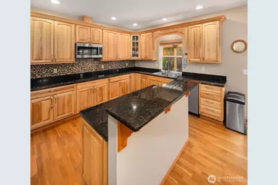 940 E Lakeshore Drive, Allyn, WA 98524 - Photo 22