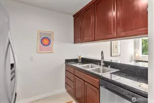 717 E Denny Way, Seattle, WA 98122 - Photo 8