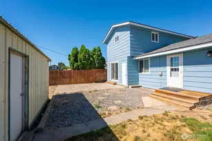 1608 C St SW, Ephrata, WA 98823 - Photo 8