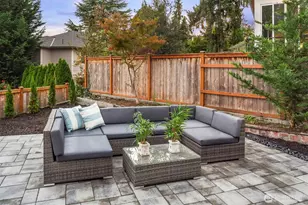 10045 NE 15th St, Bellevue, WA 98004 - Photo 14