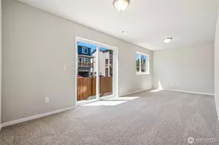 18531 SE 271st Ct, Covington, WA 98042 - Photo 4