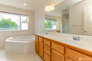 1425 Richmond Ct, DuPont, WA 98327 - Photo 20
