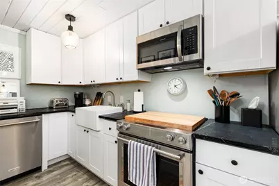 4725 15th Avenue NE #12, Seattle, WA 98105 - Photo 14