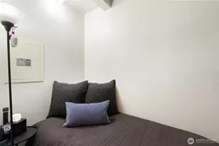 4725 15th Ave NE, Seattle, WA 98105 - Photo 12