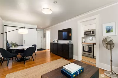4725 15th Avenue NE #12, Seattle, WA 98105 - Photo 8