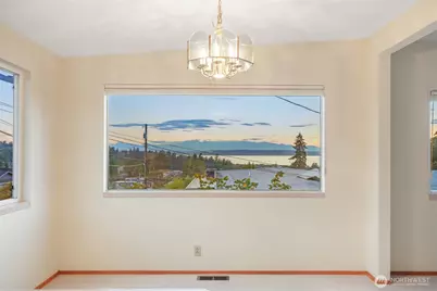 741 Hemlock Street, Edmonds, WA 98020 - Photo 8
