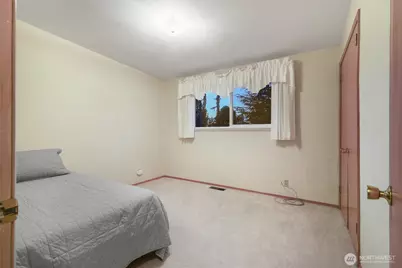 741 Hemlock Street, Edmonds, WA 98020 - Photo 24