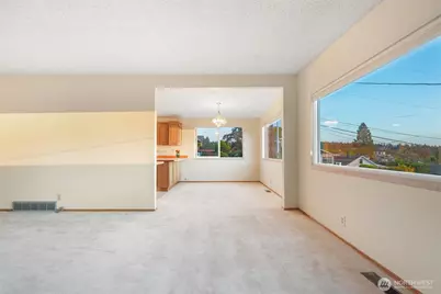 741 Hemlock Street, Edmonds, WA 98020 - Photo 10