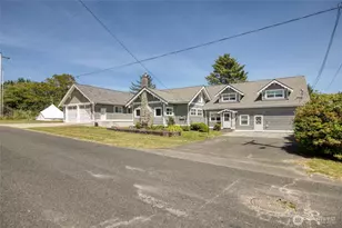 6 4th St N, Pacific Beach, WA 98571 - Photo 2